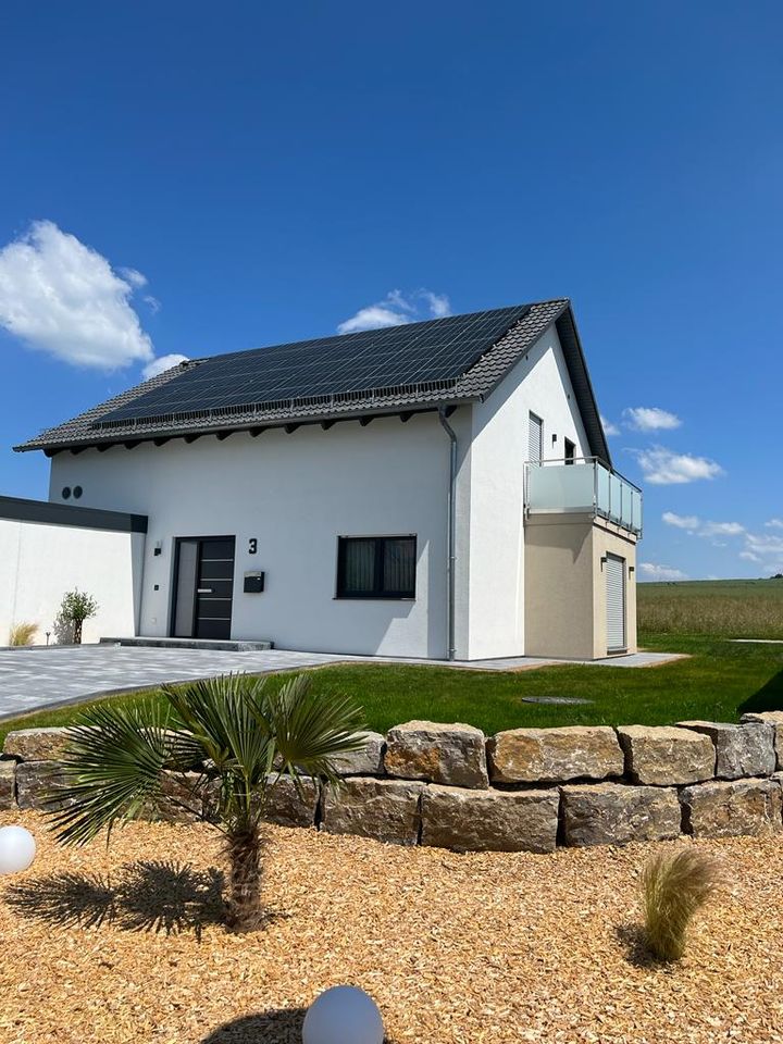 Photovoltaik Anlage 10 KW komplett mit Wechselrichter, Solarmodulen, Speicher & Befestigungsmaterial