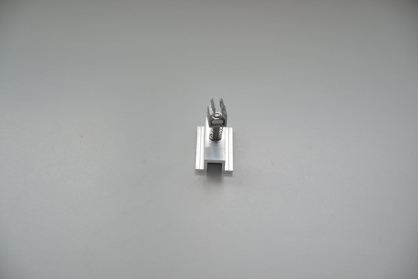 Mittelklemme mit Klick-System (silber, unbehandelt), 30mm
