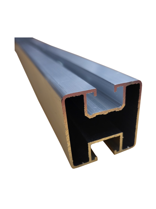 Schiene aus Alu mit 1,3 mm Wandstärke für PV-Anlagen